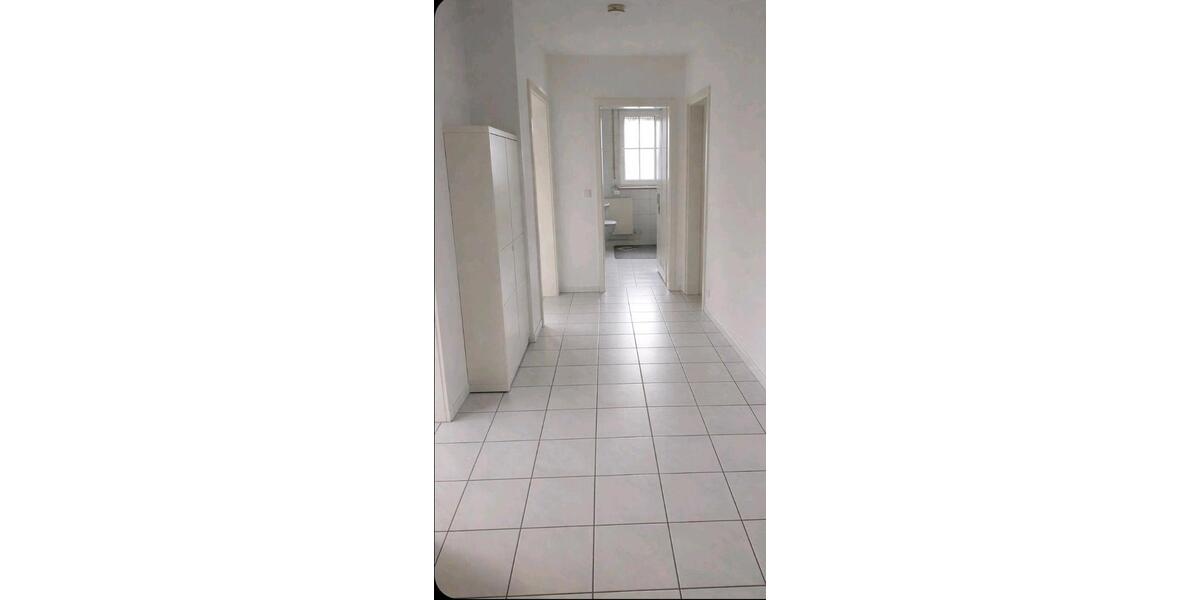 Dachgeschoßwohnung Eckental - 3 Zimmer, 65 m&sup2;, 900&euro; | Angebot:25509719