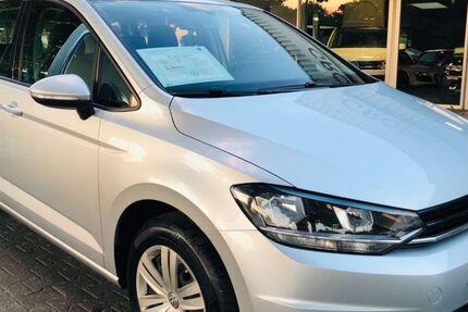 VW Touran 86.900 km 17.900 &euro; Paderborn 33104