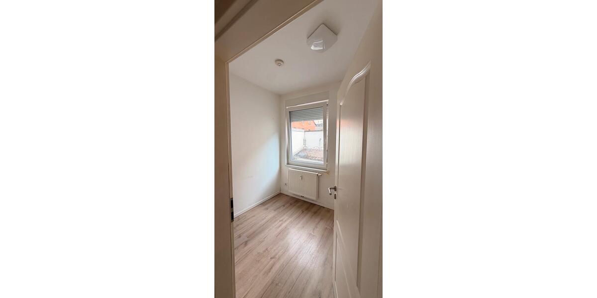Etagenwohnung Idar-Oberstein Oberstein - 3.5 Zimmer, 90 m&sup2;, 105.000&euro; | Angebot:27428170
