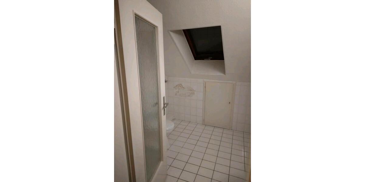 Dachgeschoßwohnung Backnang - 2 Zimmer, 32 m&sup2;, 570&euro; | Angebot:26288215