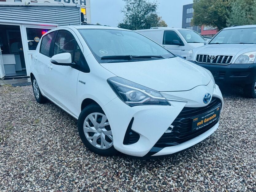 Toyota Yaris 105.000 km 10.900 € Hamburg 20537