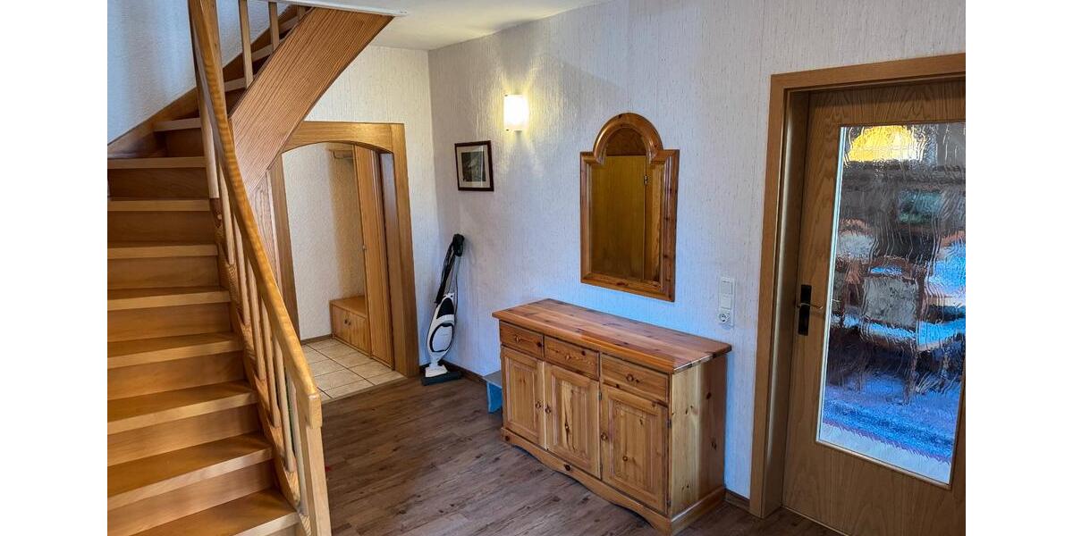Einfamilienhaus Kirchhain - 6 Zimmer, 142 m&sup2;, 269.000&euro; | Angebot:26129846
