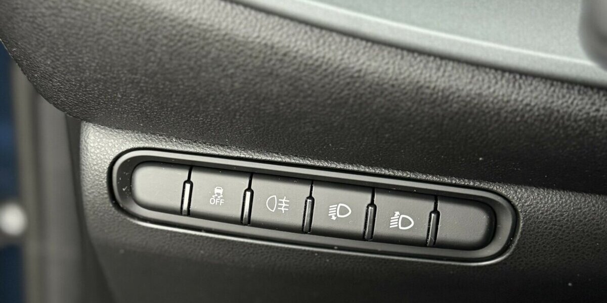 Fiat 500e Action Carplay Android Automatik 1.Hand 26.891 km 13.120 &euro; Lich 35423