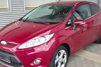 Ford Fiesta 181.000 km 1.590 &euro; Düren 52349