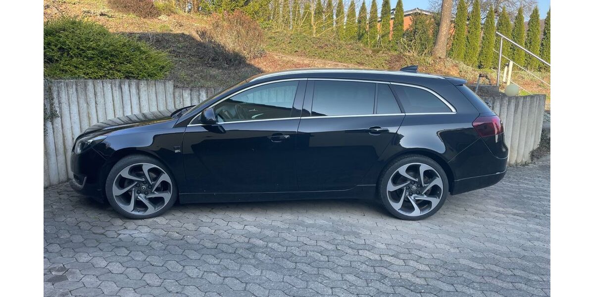 Opel Insignia 159.000 km 8.800 &euro; Bovenden 37120