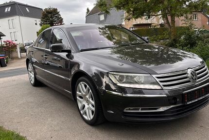 VW Phaeton 149.000 km 9.800 &euro; aachen 52068