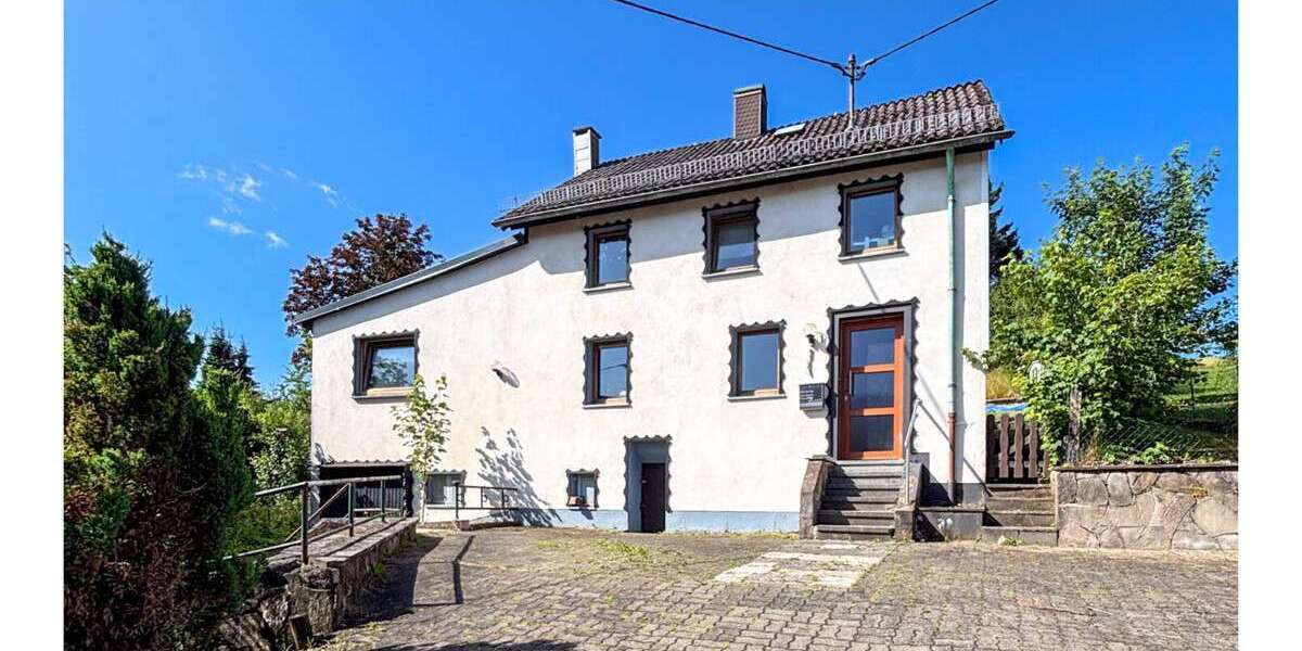 Haus zum Kaufen in Daun Neunkirchen 169.000 € 151 m² 7 zimmer