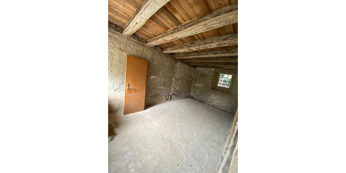Einfamilienhaus Alflen - 6 Zimmer, 130 m&sup2;, 120.000&euro; | Angebot:26003125