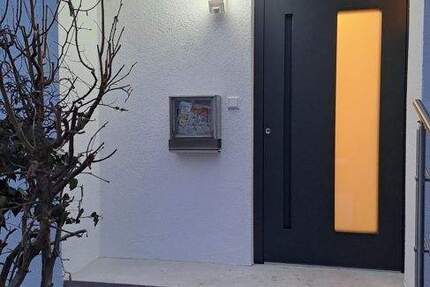 Haus Nürnberg / Eibach Röthenbach b Schweinau - 4 Zimmer, 82 m&sup2;, 1.500&euro; | Angebot:25567869