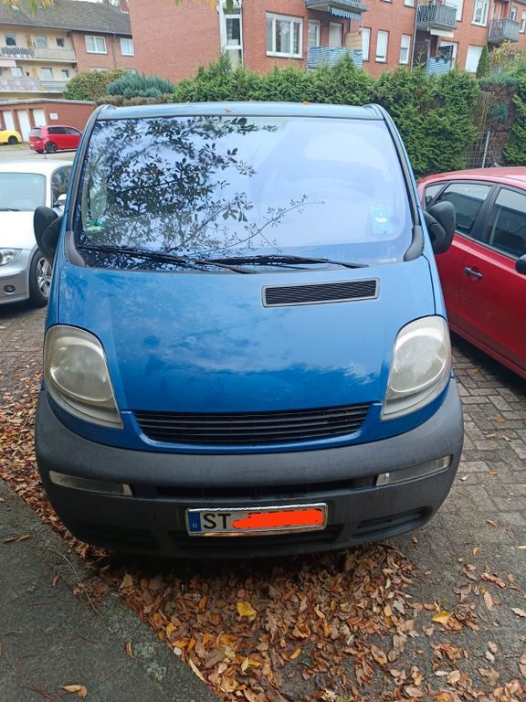 Opel Vivaro 332.840 km 5.200 € Rheine 48429