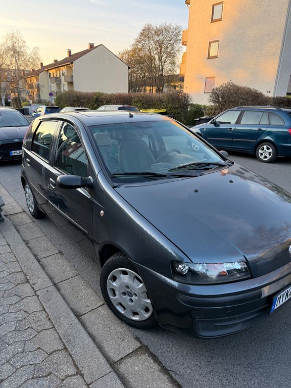 Fiat Punto 176.000 km 850 € MAYEN 56727