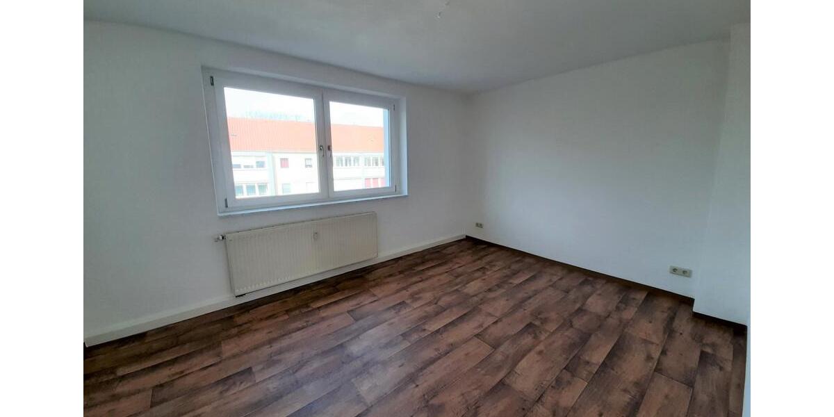 Etagenwohnung Löbau - 3 Zimmer, 66 m&sup2;, 444&euro; | Angebot:26688125