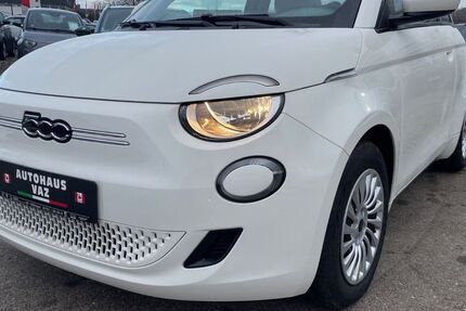 Fiat 500e 2.200 km 22.990 &euro; Villingen-Schwenningen 78052