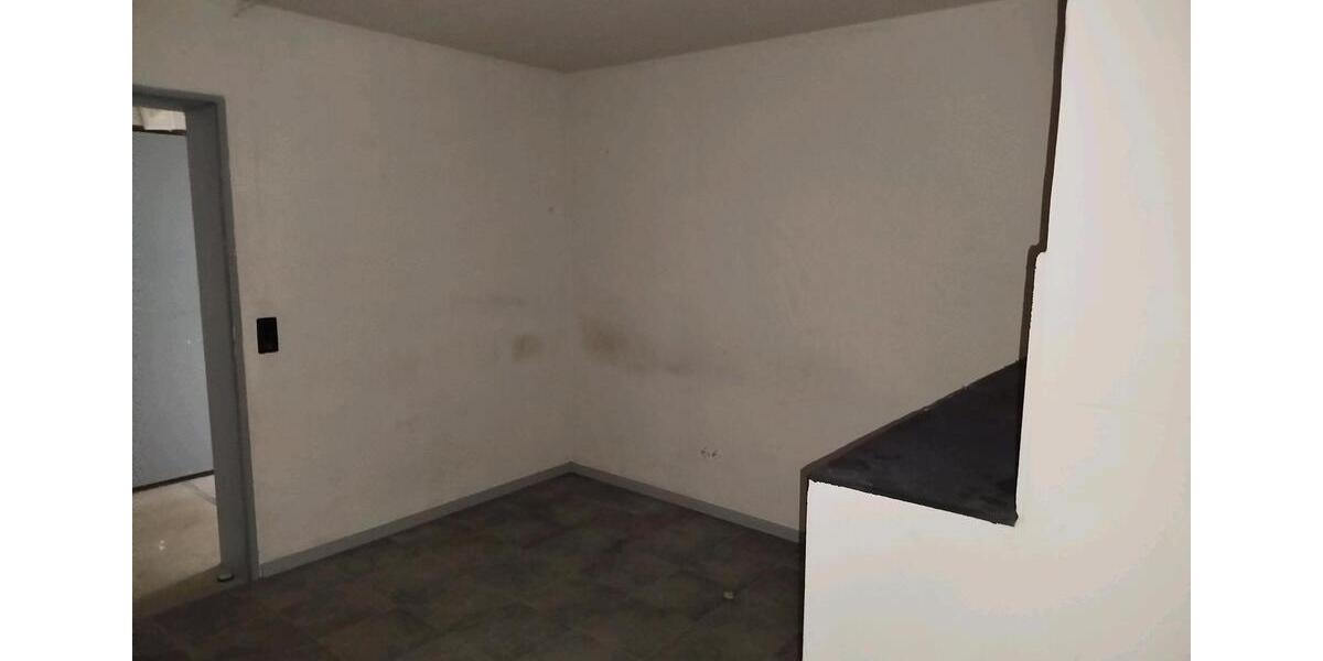 Mehrfamilienhaus, Wohnhaus Edemissen - 8 Zimmer, 260 m&sup2;, 355.000&euro; | Angebot:27203168