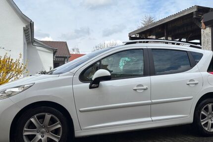 Peugeot 207 144.000 km 4.399 &euro; Sersheim 74372