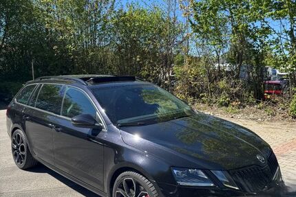 Skoda Octavia 90.000 km 26.900 &euro; Bergen 83346