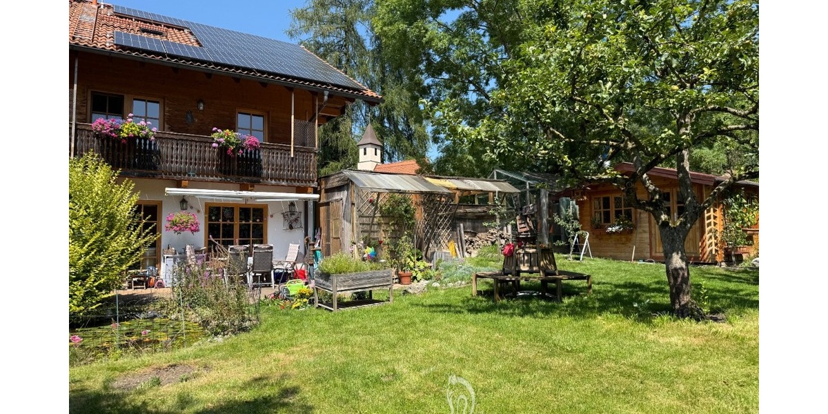 Nur 30 Minuten nach München - energieeffiziente Doppelhaushälfte mit großzügigem Garten - Doppelhaushälfte Icking | Angebot:25907600