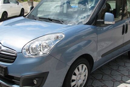 Opel Combo 135.000 km 8.900 € Röfingen 89365
