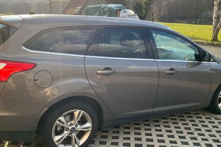 Ford Focus 124.312 km 5.250 &euro; Schwalmtal 36318