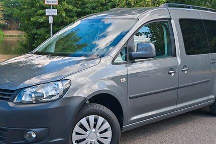 VW Caddy 146.000 km 8.999 &euro; Inden 52459