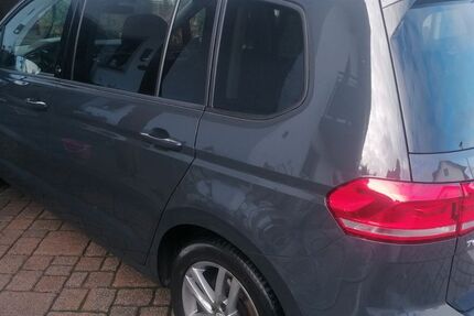 VW Touran 119.000 km 20.900 &euro; Kipfenberg-Pfahldorf 85110