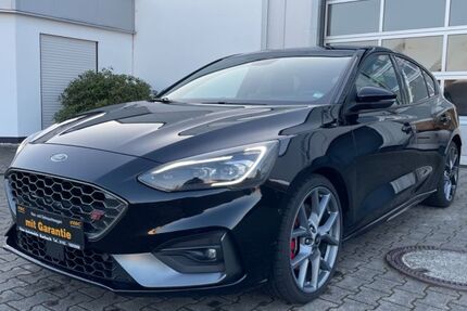 Ford Focus 124.975 km 17.390 &euro; Korbach 34497