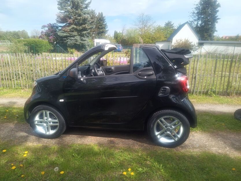 Smart ForTwo 22.800 km 12.800 € Hornburg 38315
