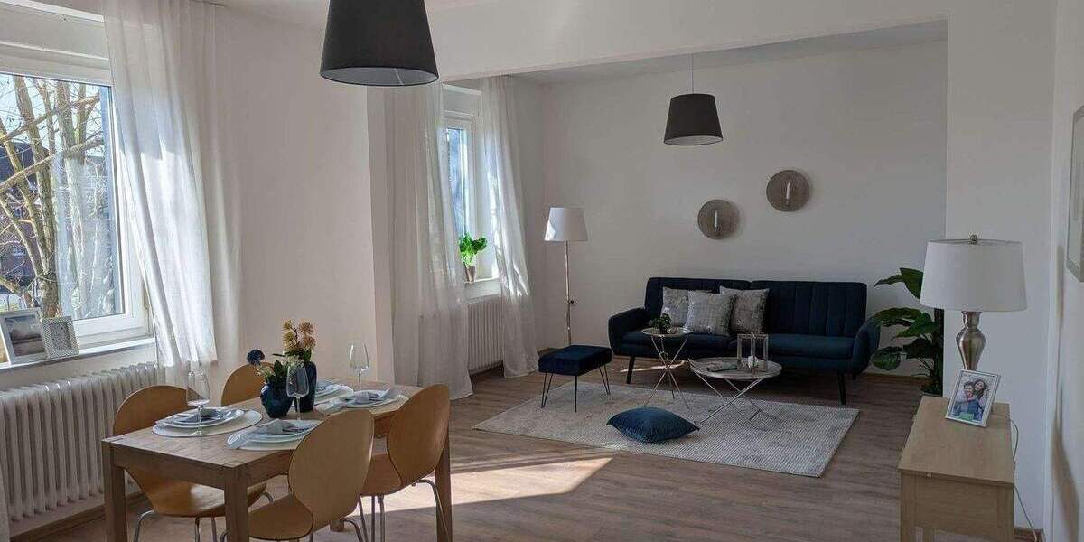 Mit den (Groß)Eltern unter einem Dach? Gartenanteil und 2 Garagen inklusive! 7 zimmer