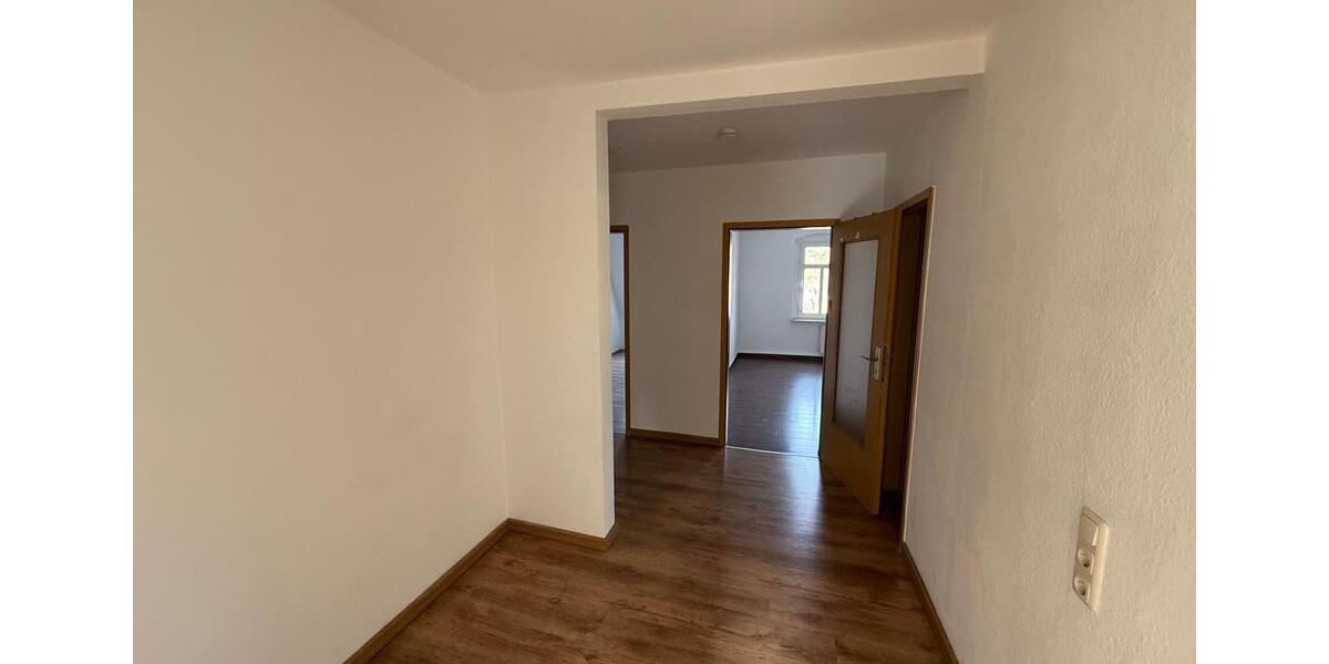 Tolle 3-Raum-DG-Wohnung mit herrlichem Blick über Greiz 3 zimmer