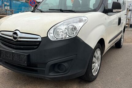 Opel Combo 242.610 km 3.700 &euro; München 80935