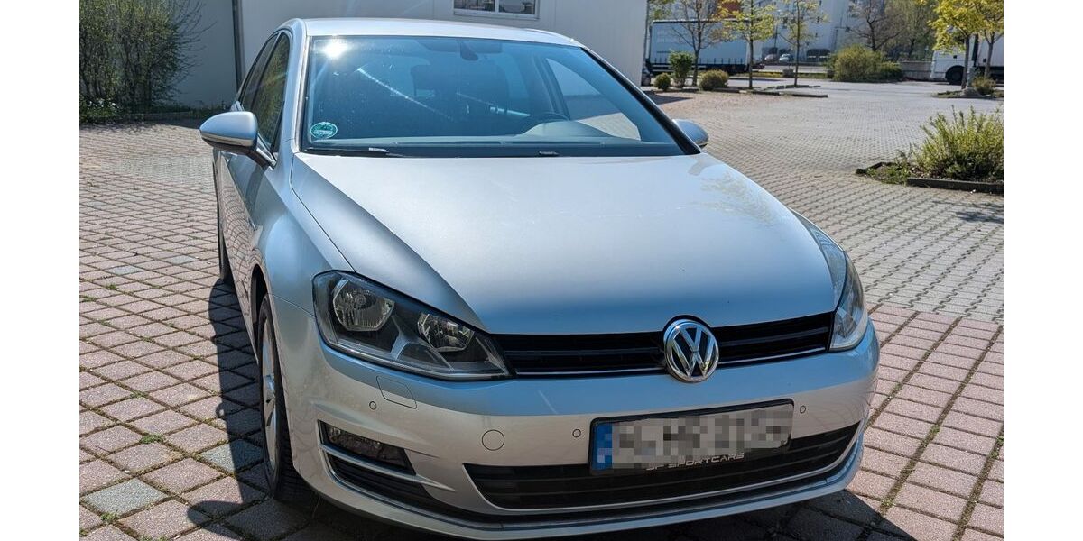 VW Golf 93.000 km 12.100 &euro; Unterföhring 85774