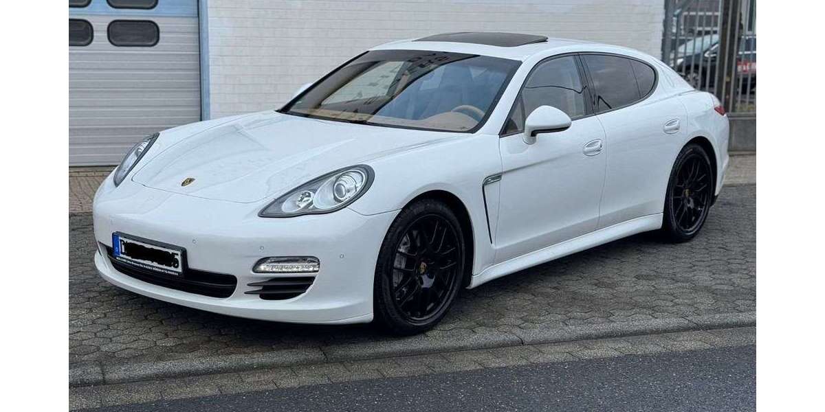 Porsche Panamera 170.000 km 23.999 &euro; Düren 52353