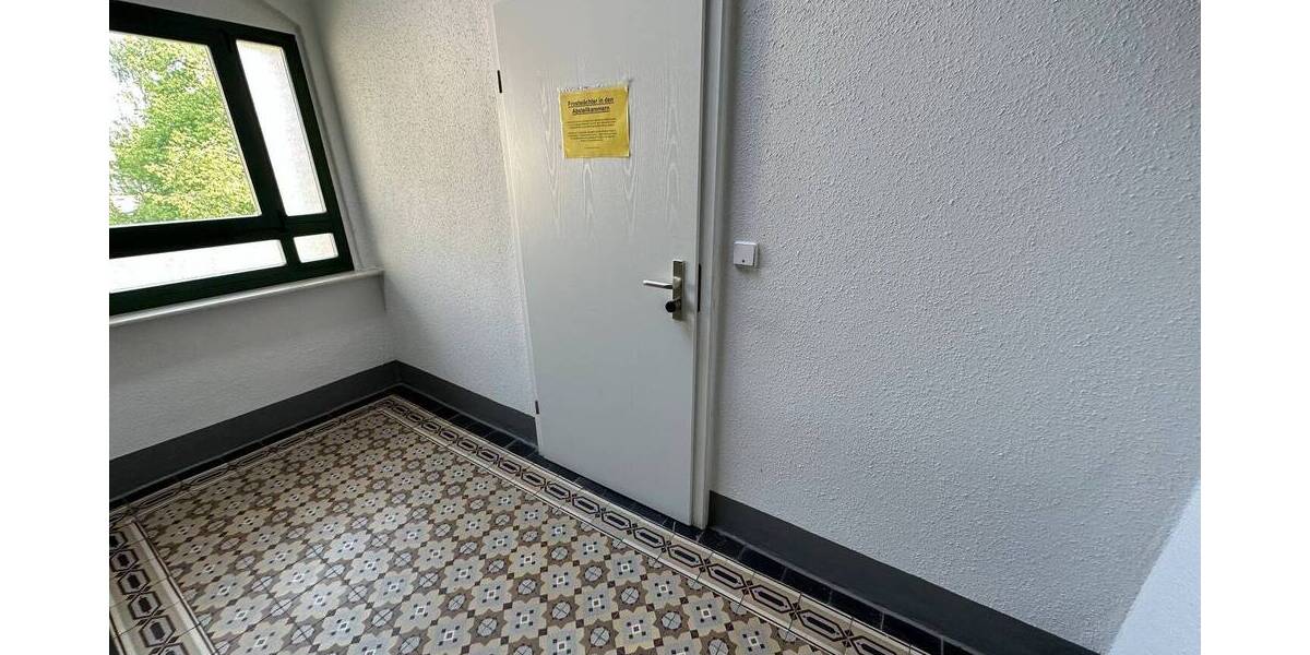 Zimmer Chemnitz Altendorf - 2 Zimmer, 64 m&sup2;, 325&euro; | Angebot:26027067