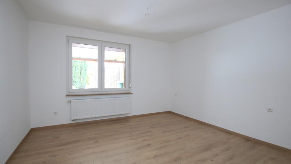 Reihenhaus Bad Zwischenahn - 3 Zimmer, 80 m&sup2;, 875&euro; | Angebot:24849543