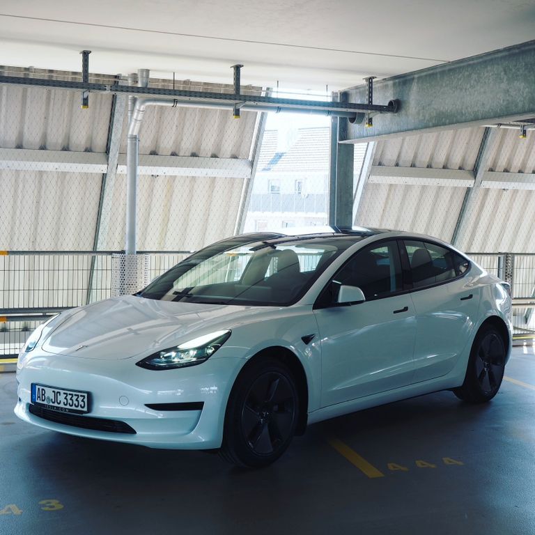 Tesla Model 3 25.000 km 29.000 € Johannesberg 63867