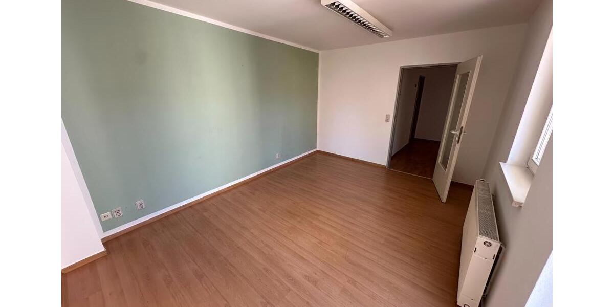 Gewerbeobjekt Halle (Saale) - 600&euro; | Angebot:26341622