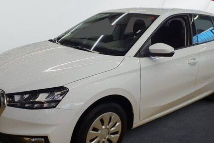 Skoda Fabia 14.600 km 16.940 &euro; Wackersdorf 92442