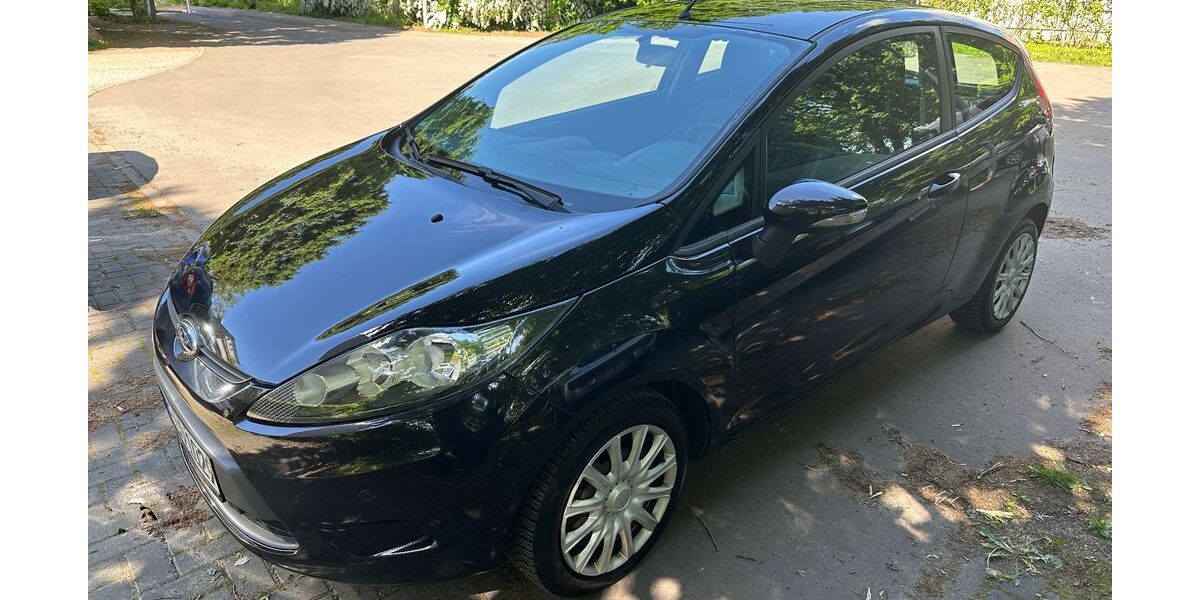 Ford Fiesta 131.000 km 2.800 &euro; Berlin 10555