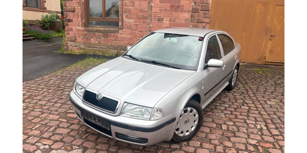Skoda Octavia 122.702 km 2.999 &euro; Freudenberg 97896