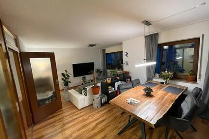 Helle 2-Zimmer-Wohnung in Toplage (Sophienstraße, Nähe Karlstor)