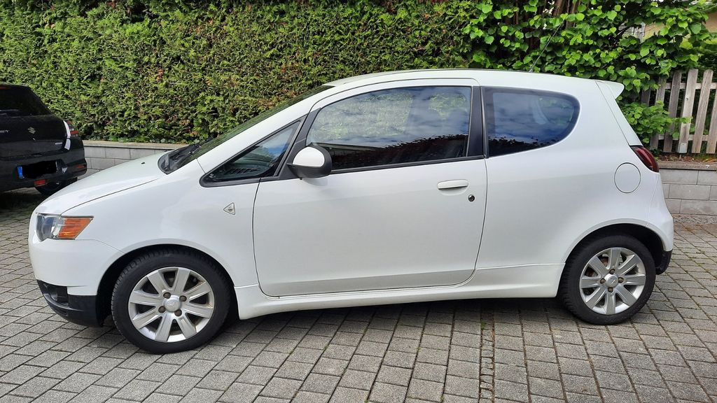 Mitsubishi Colt 155.000 km 2.950 &euro; Saaldorf-Surheim 83416