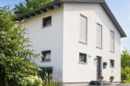 Haus Gudensberg - 5 Zimmer, 130 m&sup2;, 450.000&euro; | Angebot:27446462