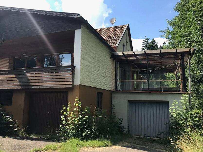 Charmantes Eigenheim mit reichlich Platz für Familie und Hobby