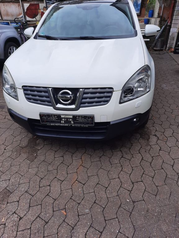 Nissan Qashqai 233.000 km 4.500 € Detmold 32758