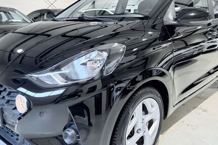 Hyundai i10 53.789 km 11.700 € Paderborn 33102