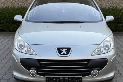 Peugeot 307 175.000 km 2.699 &euro; Düsseldorf 40599