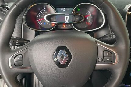 Renault Clio 127.000 km 9.900 &euro; Bad Königshofen 97631