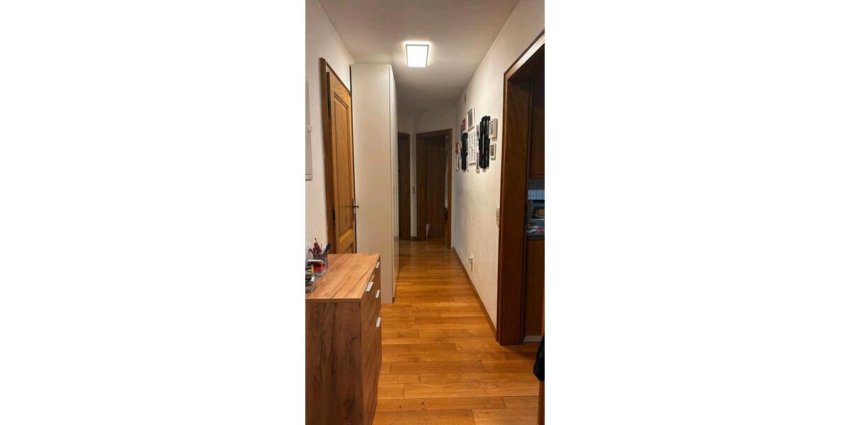 Dachgeschoßwohnung Homburg - 5 Zimmer, 112 m&sup2;, 800&euro; | Angebot:26426547