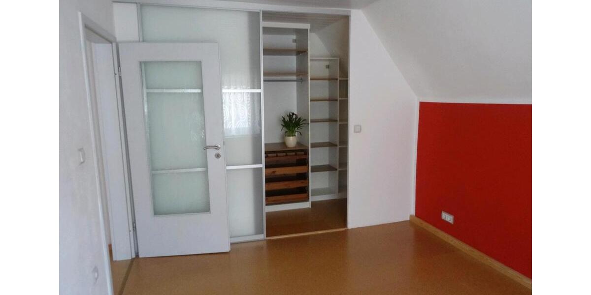 Einfamilienhaus Kösching - 5 Zimmer, 135 m&sup2;, 1.580&euro; | Angebot:25048358
