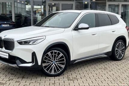 BMW iX1 12.402 km 35.588 &euro; Landstuhl 66849